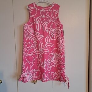 Lilly Pulitzer girls size 14 NWT has fabric defect on pocket